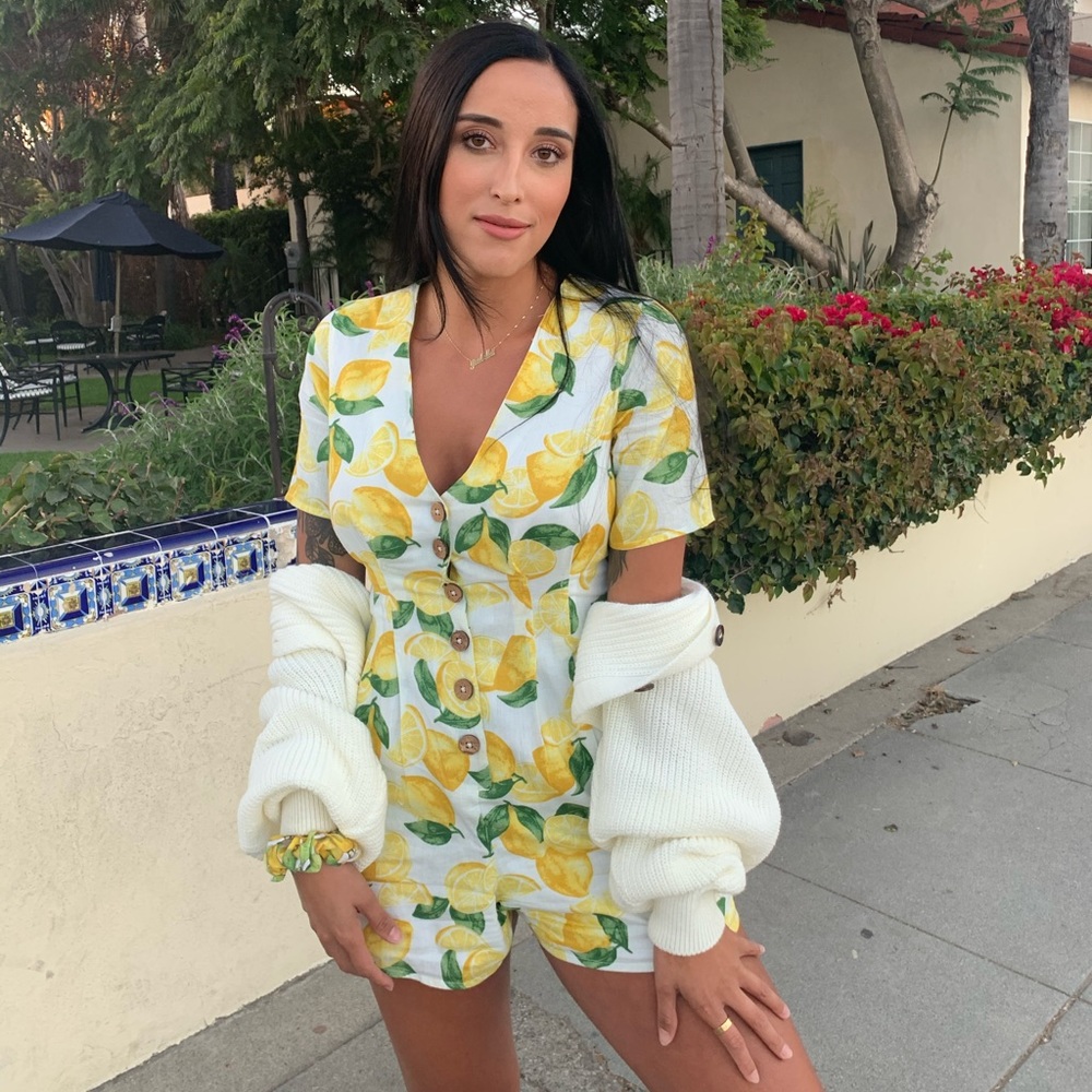 BCBGeneration Lemon Romper